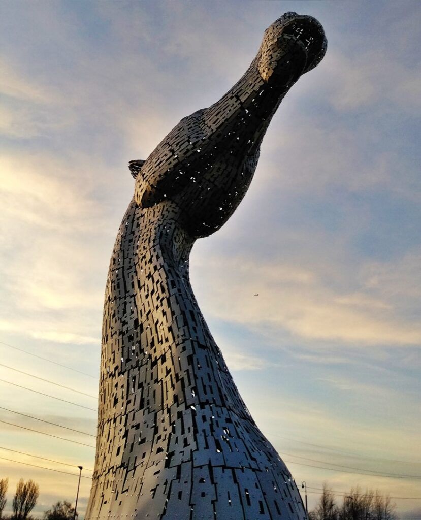 kelpies_scotland_falkirk_horses_edinburgh_sunset
