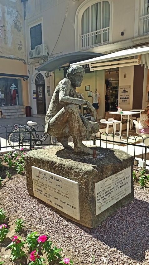 georaki_plateia_kerkura